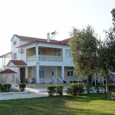 Villa Karras Vrasná Extérieur photo