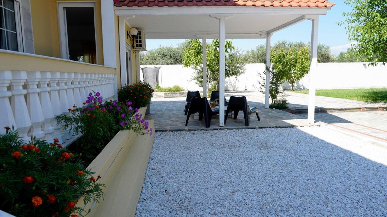 Villa Karras Vrasná Extérieur photo
