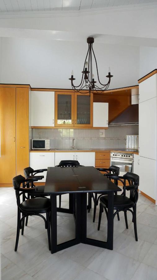 Villa Karras Vrasná Extérieur photo